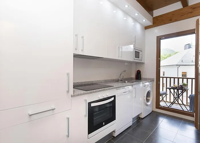 Atico Mendia By Bevalle Panticosa